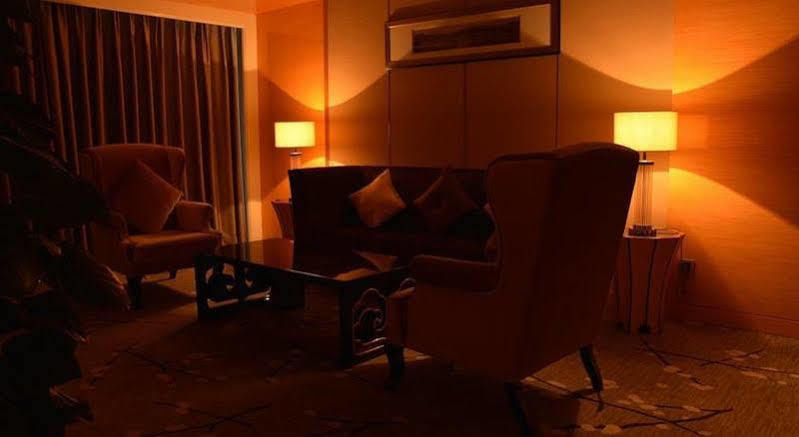 Hotel Wyndham Grand Plaza Royale Colorful Yunnan Kunming Esterno foto